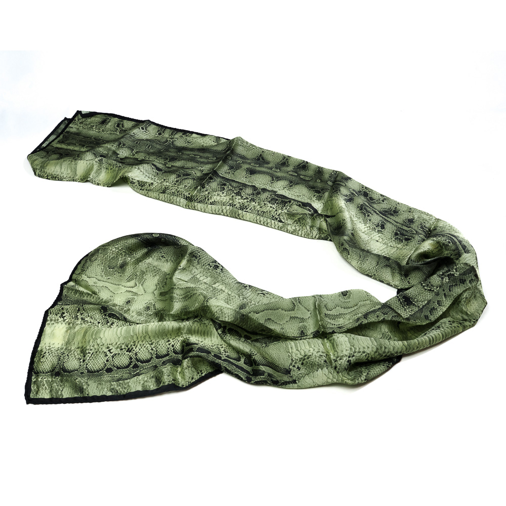 Roberto Cavalli sciarpa in pura seta con motivo pitonato verde - immagine 2