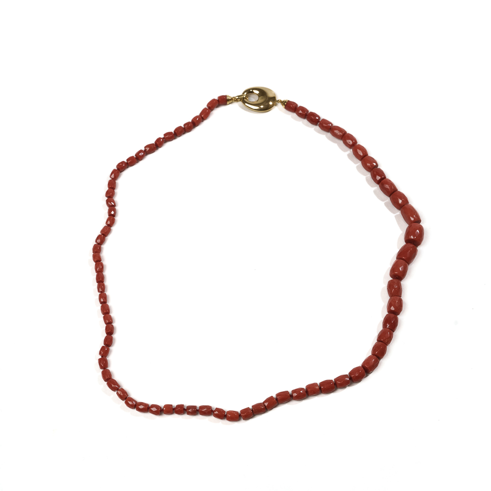 Nocito collana in corallo con susta in oro giallo - immagine 3